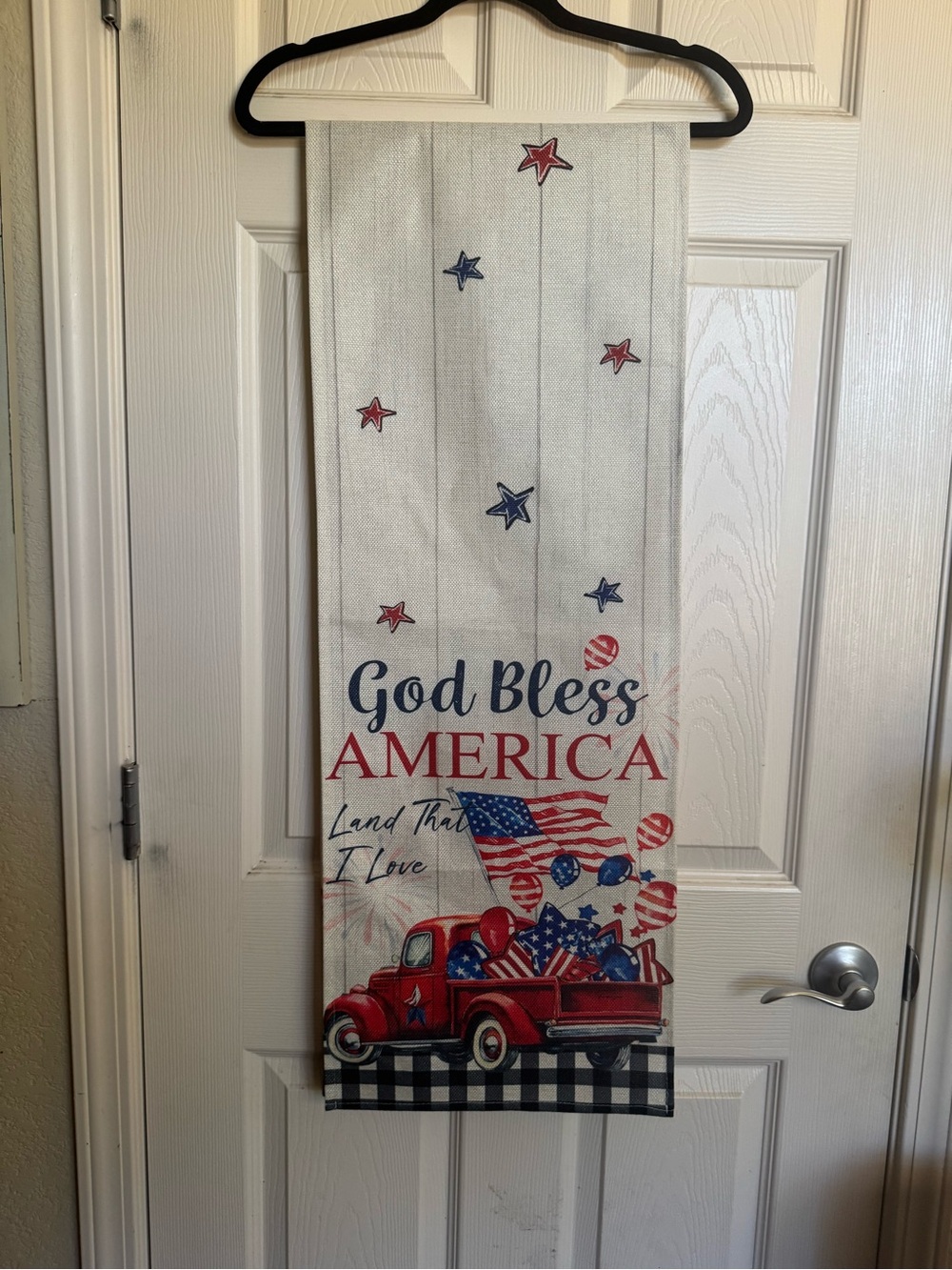 NWOT God Bless America Decorative Table Runner-Red, Blue, White Linen, 13x72